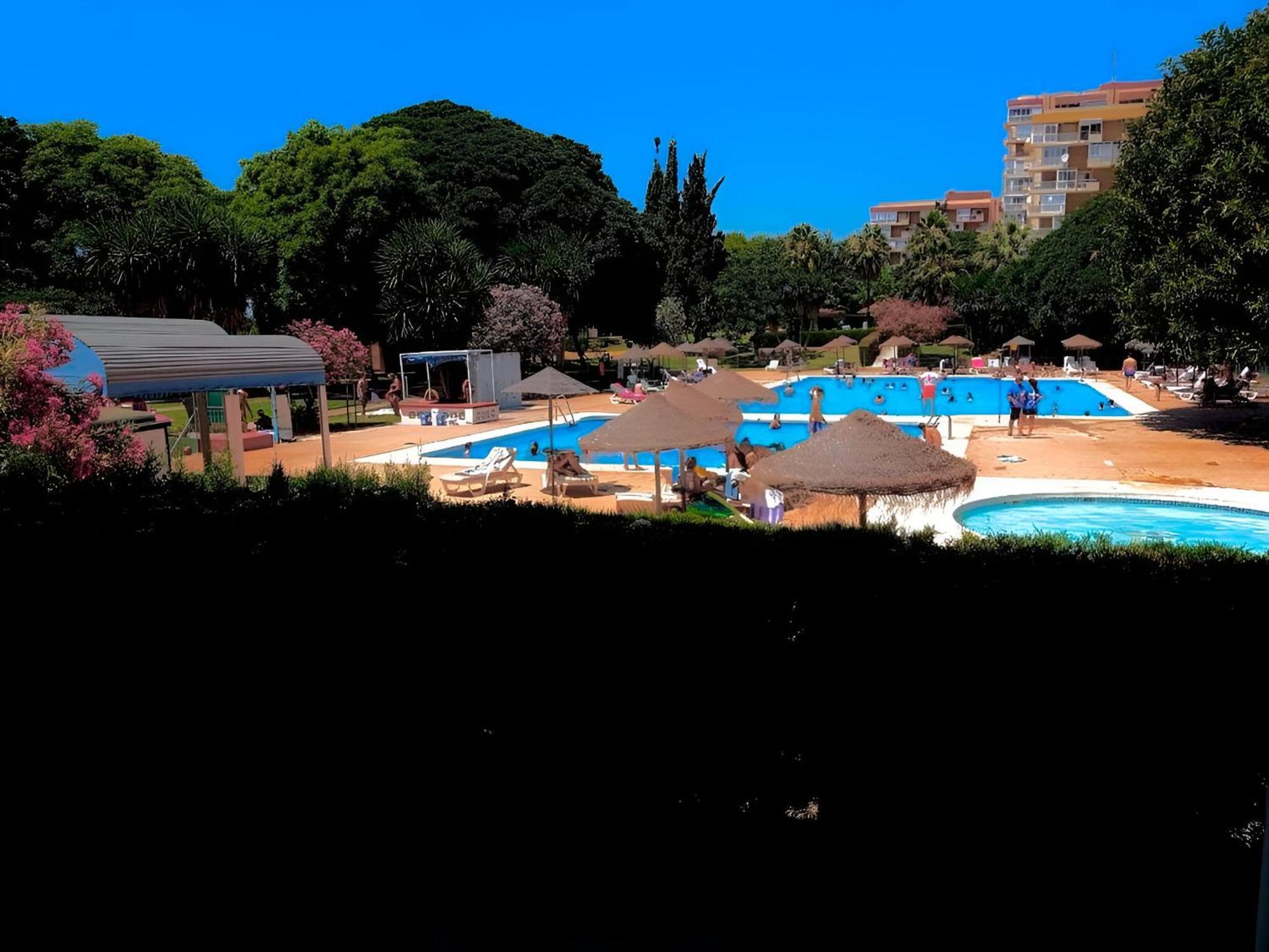 Luxury Suites Sunset Beach Benalmadena Exterior photo